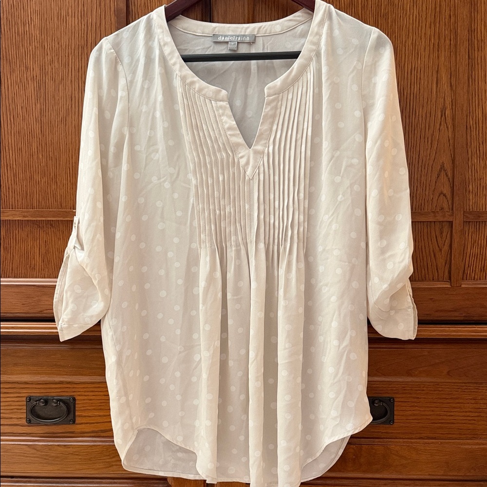 Daniel Rainn 3/4 Sleeve Blouse Pintuck Front Polka Dots Rolltab Office Career